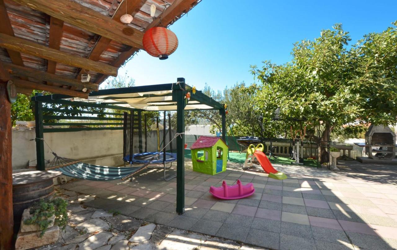 Apartments Santo Trogir - Okrug Gornji Exteriör bild