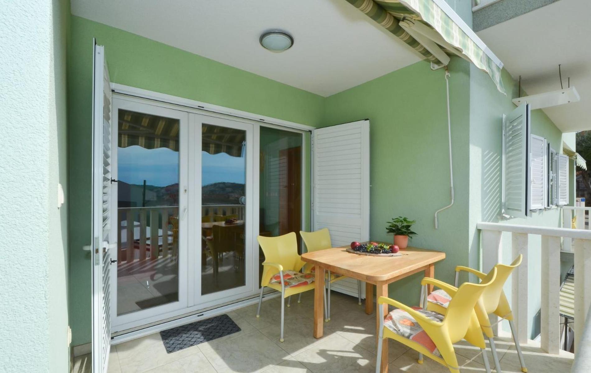 Apartments Santo Trogir - Okrug Gornji Exteriör bild